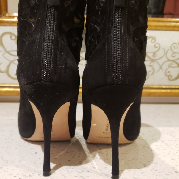 100% Authentic Manolo Blahnik Suede Mesh Booties - Picture 7 of 14